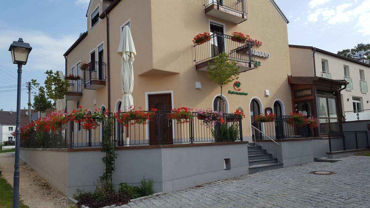 Amalfi Buttenwiesen Εξωτερικό φωτογραφία